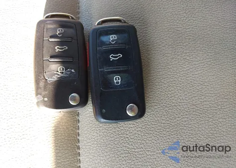 2015 Volkswagen Tiguan R-Line из США, поврежденный, VIN WVGBV7AX4FW057897